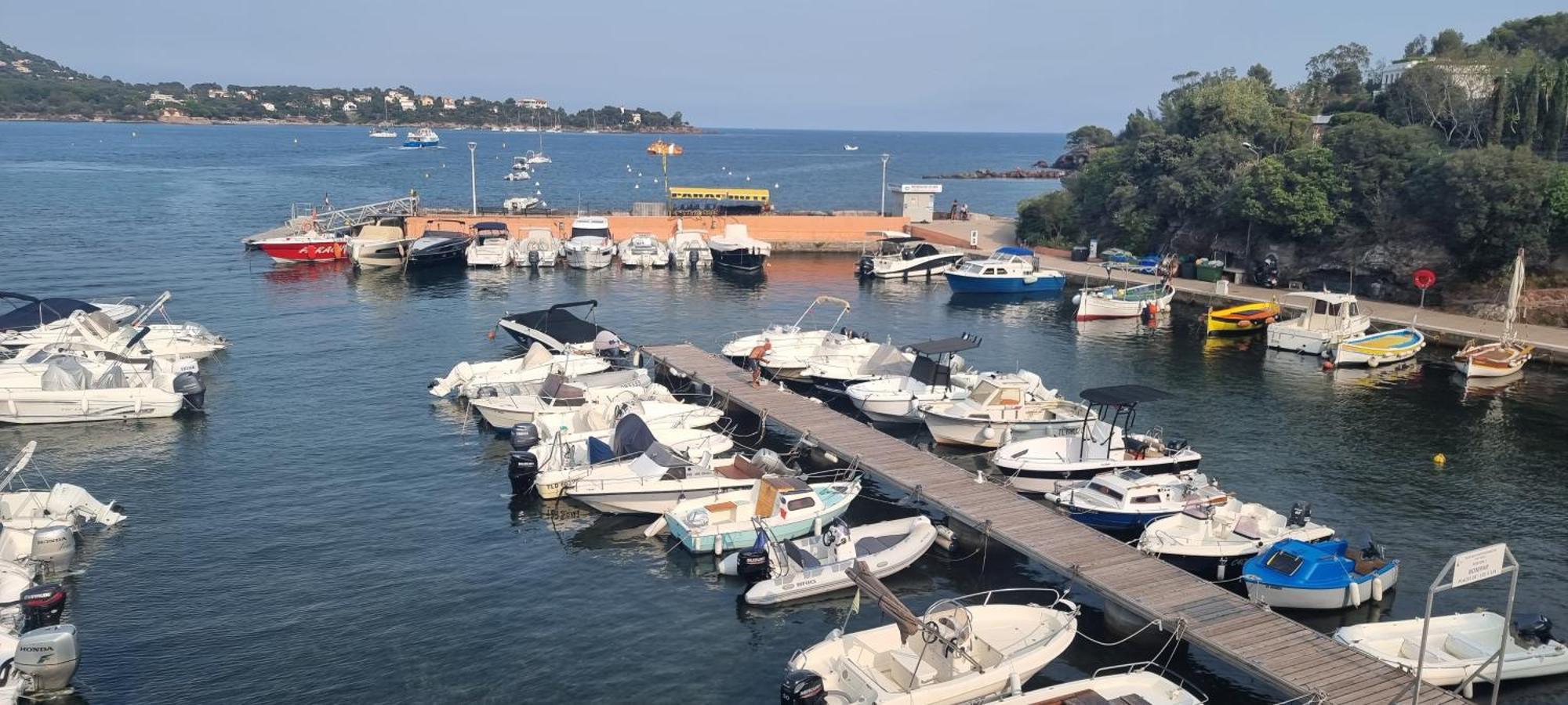 Agay Cap Esterel Village Allee Fleurs - F2 Clim Vue Golf Et Mer - Grande Terrasse Plein Sud Saint-Raphaël Exterior foto